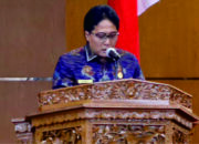 Giri Prasta Jawab Pandangan Fraksi, Tegaskan Arah Pariwisata Bali Berkualitas dan Reformasi Pajak Daerah