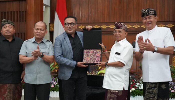 Gubernur Koster Dorong Penguatan Perlindungan Masyarakat Adat, Baleg DPR RI Optimis RUU Tuntas 2026