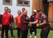 Gubernur Koster Dukung Kiprah PS Badung di Liga 4 Nasional, Minta Jaga Kondisi dan Junjung Profesionalisme