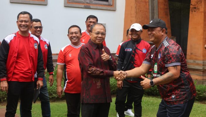 Gubernur Koster Dukung Kiprah PS Badung di Liga 4 Nasional, Minta Jaga Kondisi dan Junjung Profesionalisme